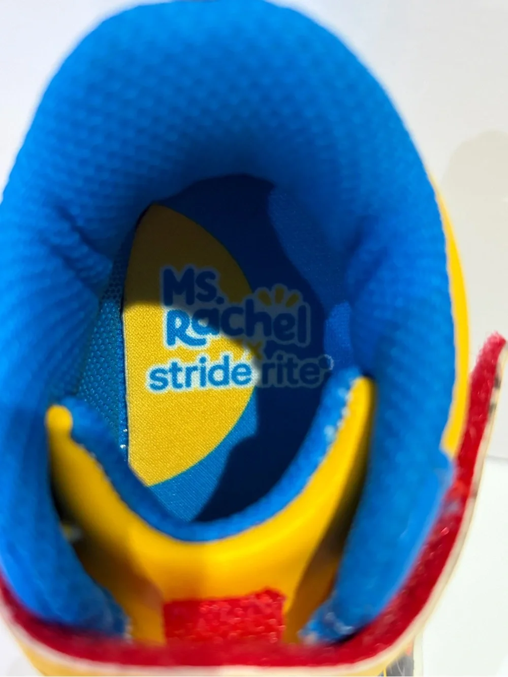 Ms. Rachel Bus Stride Rite Munchkin Sneakers 5